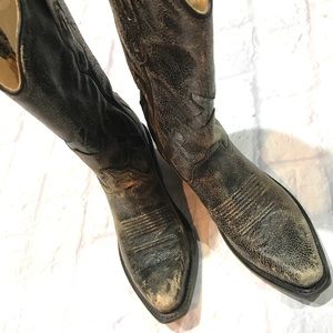Distressed cowboy boots women 6